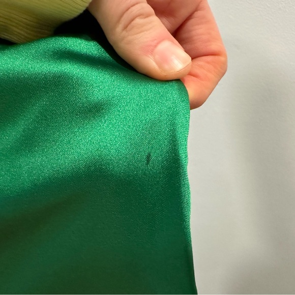 Ieena for Mac Duggal 26654 Draped One Shoulder Satin Gown in Emerald Green 6 - Picture 7 of 8